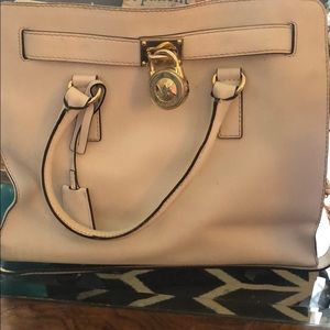 Michael Kors Hamilton purse and matching wallet